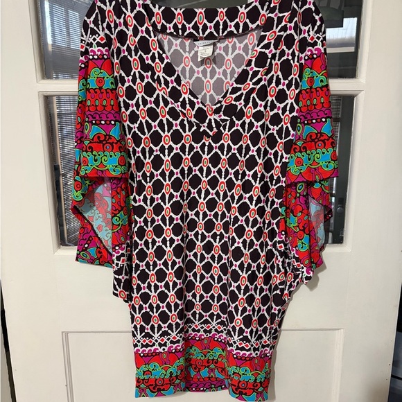 Trina Turk Other - Trina Turk Black and Pink Geometric Long Sleeve Dress